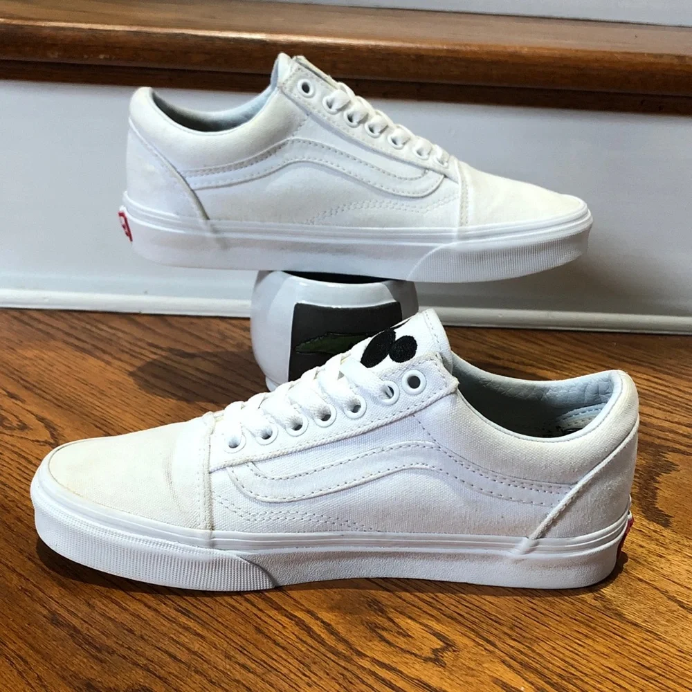 Vans Old Skool
Disney Mickey Mouse Hand - Unisex!! - Picture 2 of 8